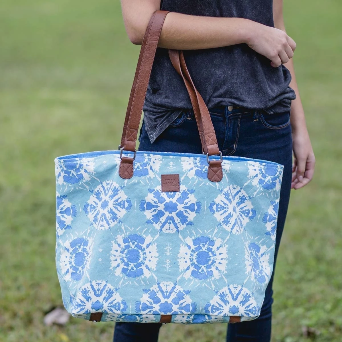 Bella Taylor Travel & Totes Sierra Blue Wide Tote