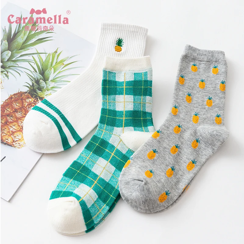 

Caramella 3Pairs/Lot Fashion Embroidery Short Women Socks Students Cute Ankle Socks Hipster Skateboard Pineapple Socks Female