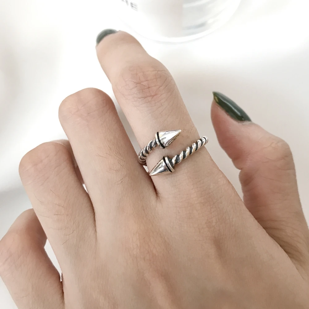 

Vintage Retro 925 Sterling Silver Celebrity Style Women Girls Twisted Rope Midi Geometrical Knuckle Open Wrap Bypass Arrow Ring