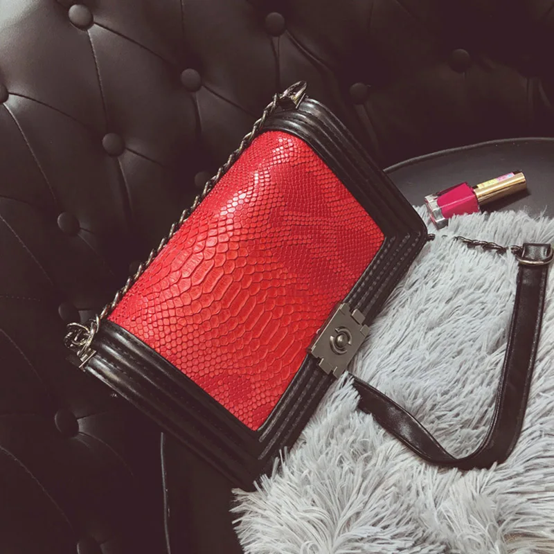Women Crocodile PU Leather Messenger Bag Luxury Handbags Female Designer Shoulder Bag Chain Shoulder Strap Flap Bags SS0300 (11)