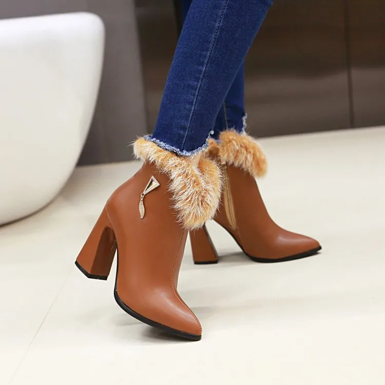 

Big Size 11 12 13 14 15 16 17 Ma'am Coarse heel Short boots Pure color Metal decoration High heel boots