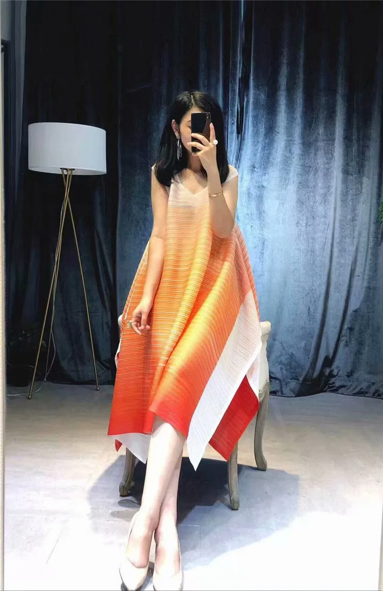 Changpleat летнее Новое Женское платье без рукавов Miyak Плиссированное модное свободное платье с принтом большого размера ТРАПЕЦИЕВИДНОЕ женское платье D908