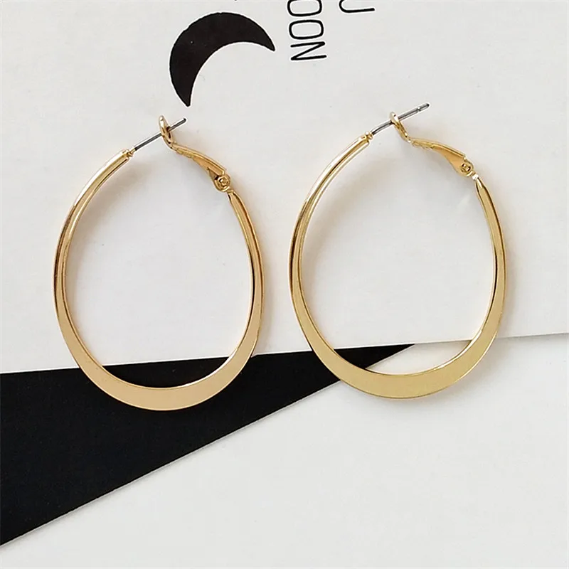 

Earrings exaggerated fashion temperament Europe and United States, South Korea popular personality leap di qiu dong big earrings