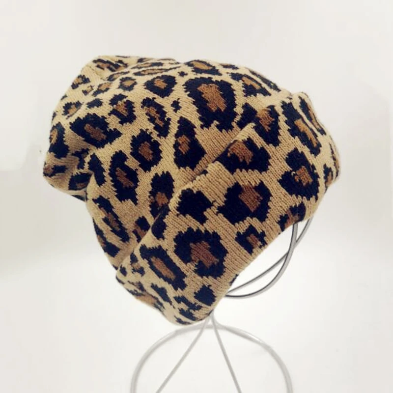 Womens leopard beanie Clearance