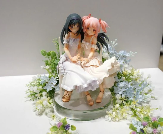 

Unpainted GK Garage Resin Figure Puella Magi Madoka Magica Kaname Madoka And Akemi Homura Model Kit
