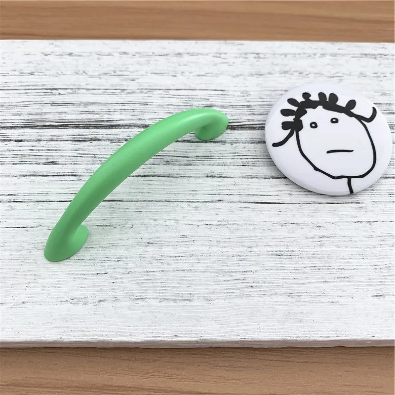 LCH высокое качество Радуга цветной цинковый сплав ручки ящика шкафа для детей/детей конфеты цветные пластиковые поверхности ручки шкафа - Цвет: green