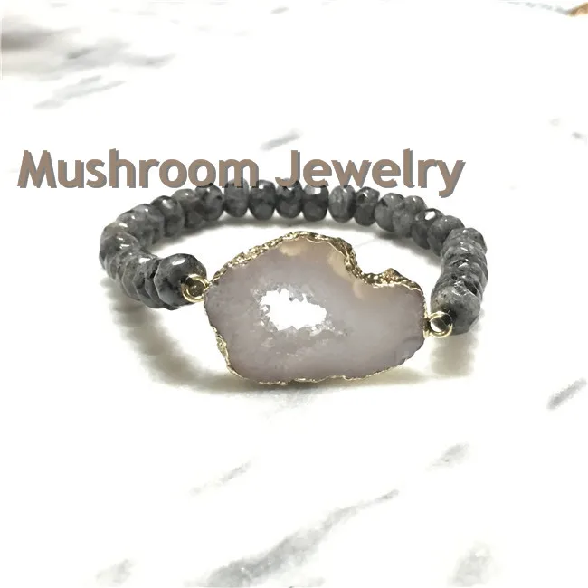 

Boho Chic Zircon Micro Pave Beads Labradorite Bracelet Gunmetal CZ Bracelet