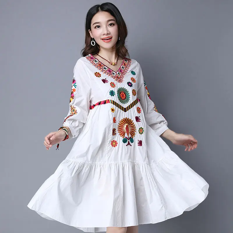 Hot Sale Vintage 70s Mexican Boho Hippie Floral Embroidered Ethnic Loose White Long Chic Women Dress Free Shipping