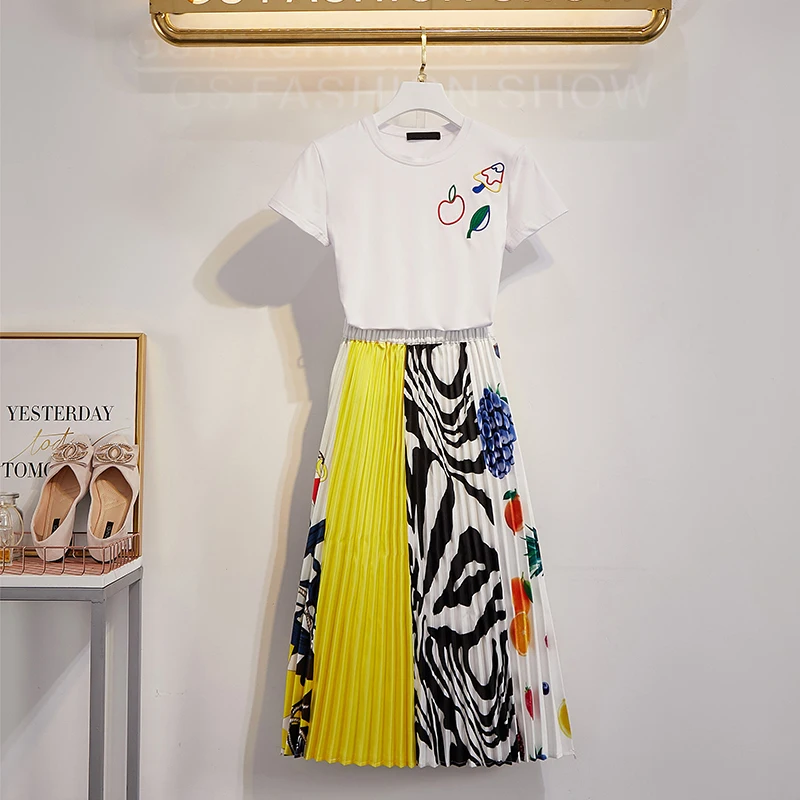 

New Colorful Fruit Print Long Skirt Tees 2 piece set Women Embroidery Cotton Tshirt and Zebra Pattern Print Pleated Skirt Suits