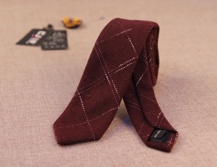18 цветов модные дизайнерские высококачественные мужские шеи галстук Gravatas галстуки Стройный 6 см шерсть для деловых мужчин плед 1 шт