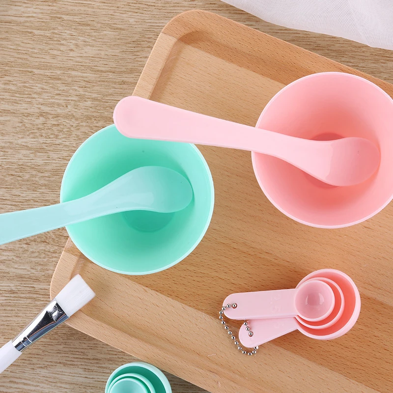 4in1 DIY Facial Beauty Bowl Women Cosmetic Makeup Tool with Brush Mixed Stir Spatula Stick Measuring Spoon kit Random Color