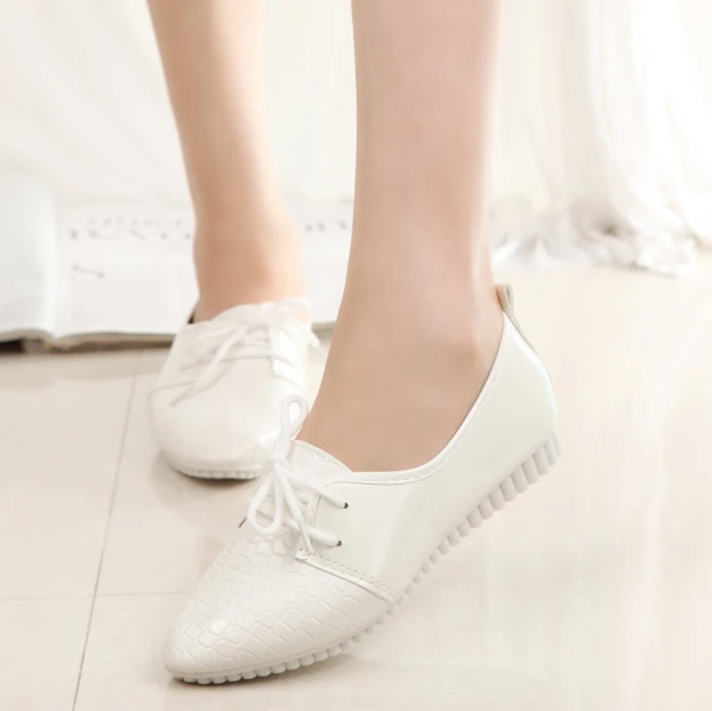 

2018 Autumn Women Loafers Lace Up Ballerina Flat Shoes Woman Fashion Soft Black White PU Leather Moccasins Student Ballet Flats