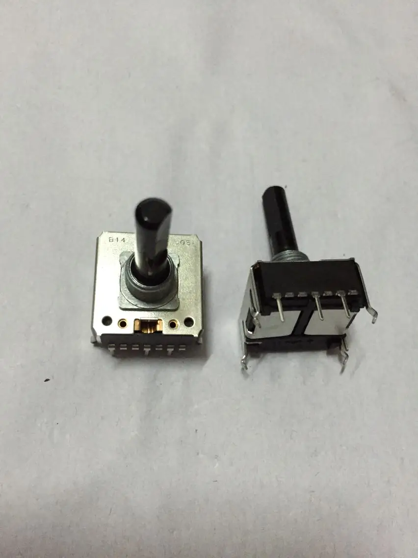 

Original new 100% Japan import potentiometer step 9 points EVCXAD039B14 handle length 24MM 3pin B10K (SWITCH)