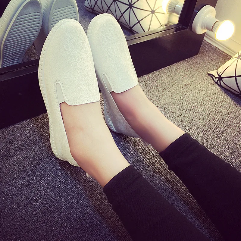 

Casual Flat Shoes Woman 2018 Spring Solid Loafers Slip On Flats Fashion Round Toe Women Shoes 3 Colors Size 35-40 89k