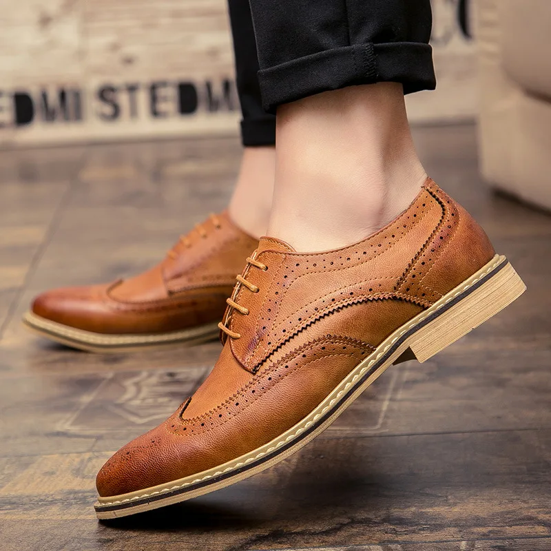 

2018 spring and autumn men's fashion shoes, British style, men's pointed shoes, casual fashion.