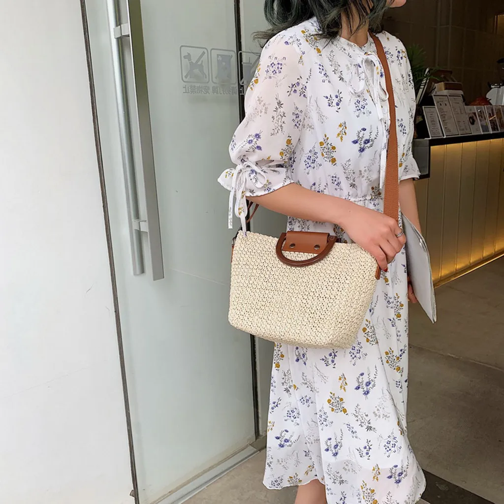 

2019 Luxury Designer Lady Fashion Women Vintage Fringed Straw Bag Casual Wild Vacation Simple Weave Crossbody Bag Beach Bag