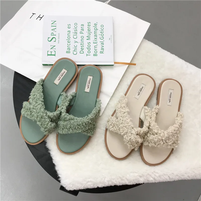 

MONMOIRA Faux Fur Slipper Sandals Women Slip on Solid Flat Sandals Women Open Toe Summer Beach Sandals Shoes Women SWC0533