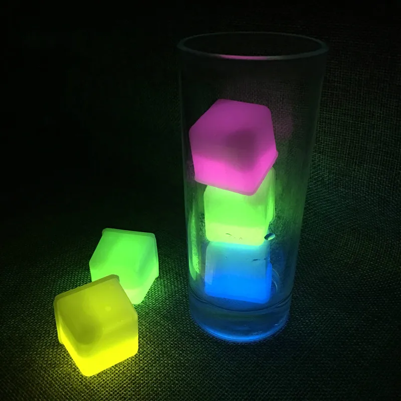 

5pcs Flashing Ice Cubes Led Ice Cubes LED Changing Colors Luminous Toy In Water,Nightlight Party Decoration Glow in the Dark Toy