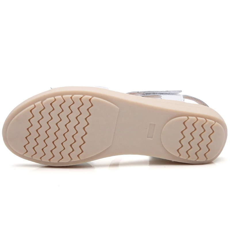 المرأة الشقق الصنادل أحذية سبليت جلدية السيدات 2018 الصيف صنادل شاطئ حذاء عارضة الوجه بالتخبط الأبيض الأزياء الأحذية