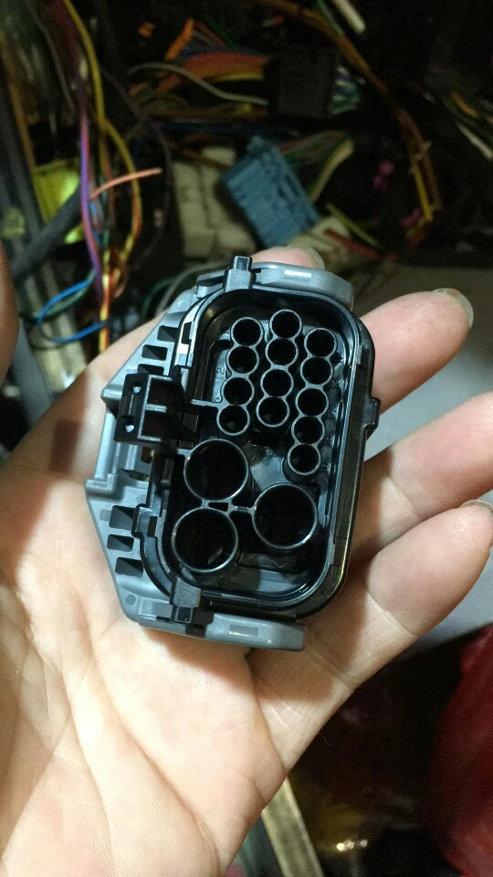 8pin