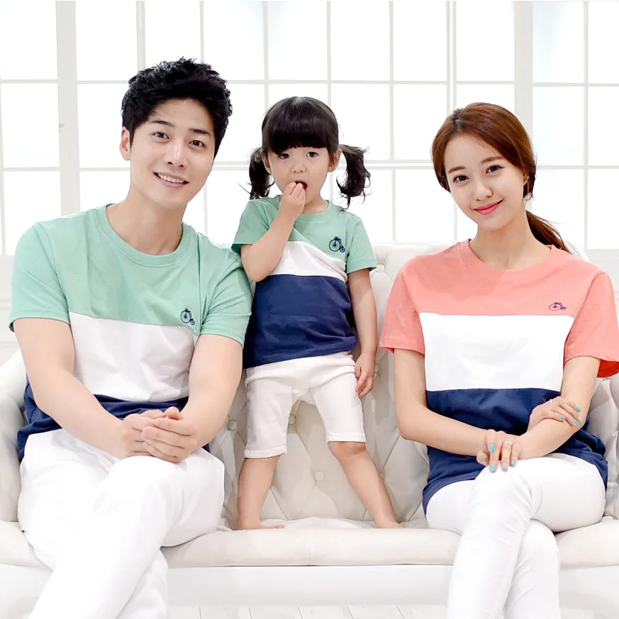 

Family Matching Outfits Children summer cotton T-shirt family pack mother father baby tshirt Couples clothing