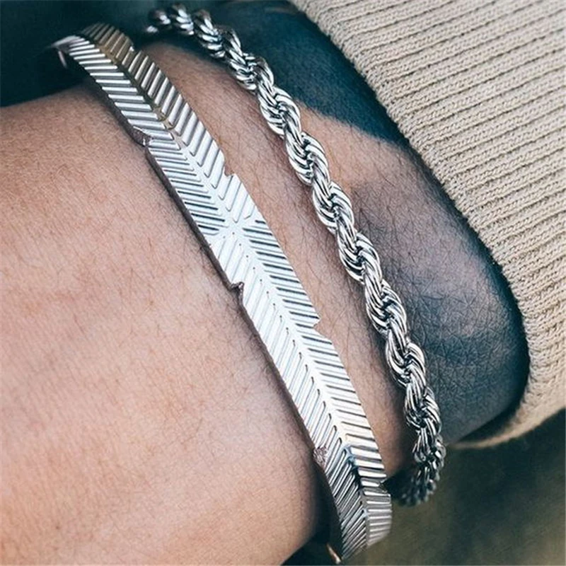 

2018 Fashion Vintage Shiny Gold Exquisite Feather Cuff Bracelet Men Stainless Steel Cool Leaf Bangles Bracelets For Women Bijoux
