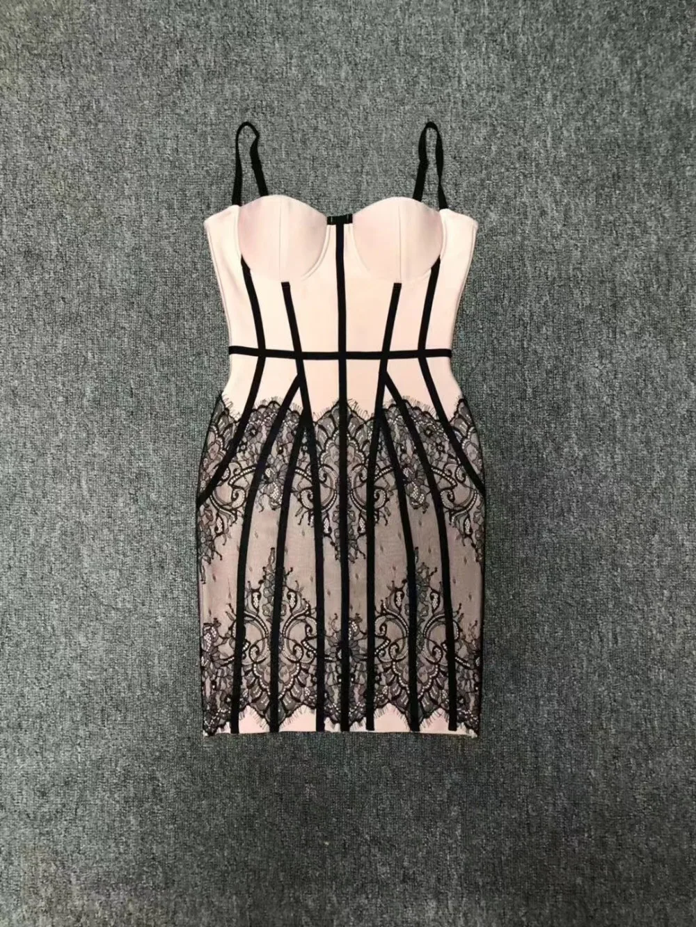 

Sexy Spaghetti Strap Beige High Quality Rayon Bandage Dress Lace Designer Mini Striped Party Dress for Women