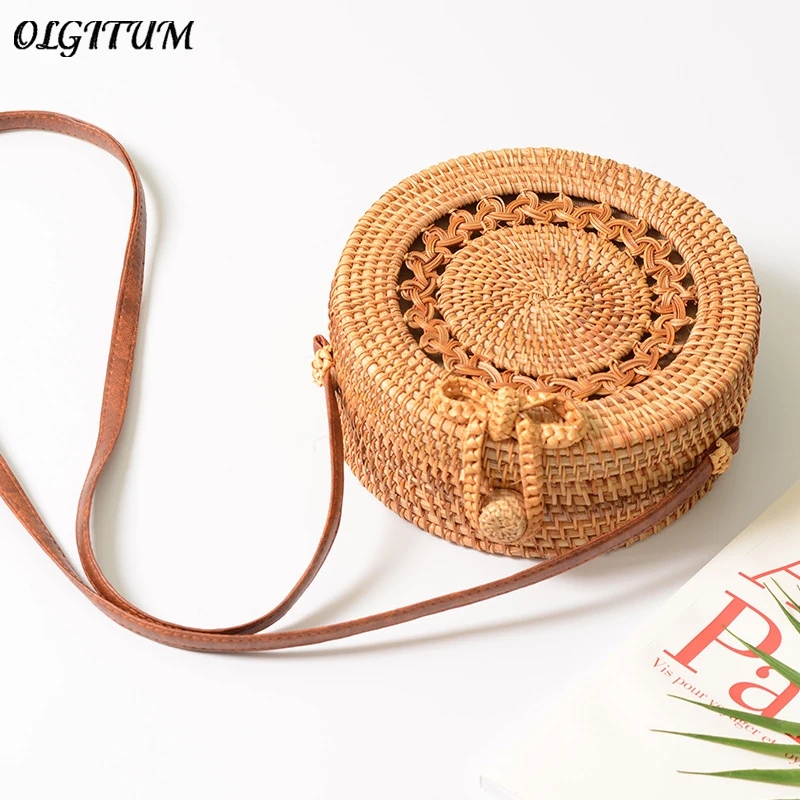 Fashion 2018 Bali Circle Rattan Bags For Women Handmade Straw Circle Beach Bag Hollow Out Messenger Bag Summer Bow Hasp Handbags цена Fashion 2018 Bali Circle Rattan Bags For Women Handmade Straw Circle Beach Bag Hollow Out Messenger Bag Summer Bow Hasp Handbags цены онлайн