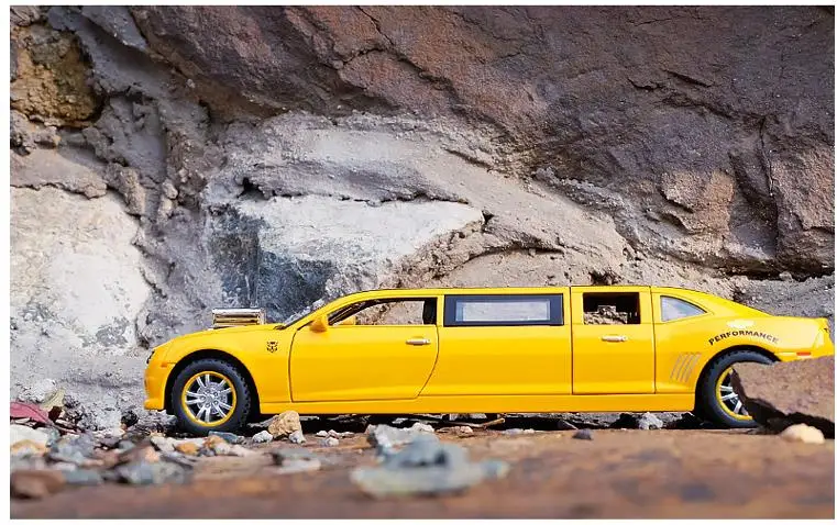  Lengthened yellow Comalo car modelhigh quality 1:32 alloy pull back carsmusical& flashing 6 open th