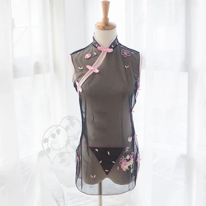 

Retro Cheongsam Set Embroidered Cheongsam Perspective Two-piece