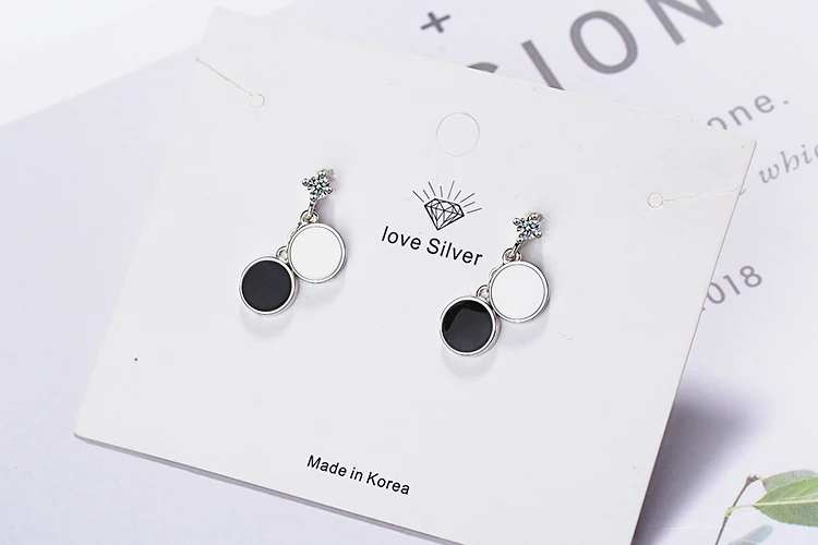 ANENJERY Simple Black and White Round Geometric 925 Sterling Silver Earring For Women Gift S-E844 6 ANENJERY Simple Black and White Round Geometric 925 Sterling Silver Earring For Women Gift S-E844 6