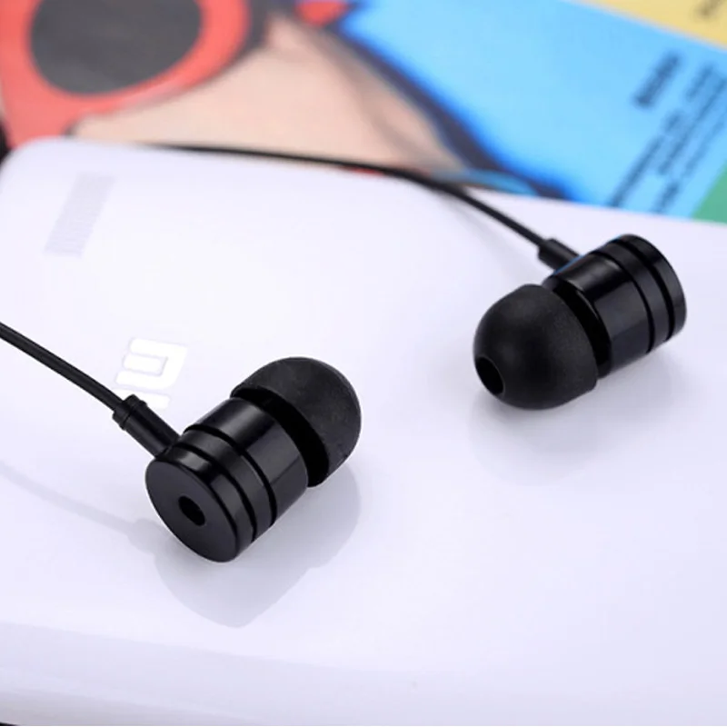 

Hot Selling In Ear Earphone For XiaoMI M2 M4 1S Samsung iPhone MP3 MP4 With Remote And MIC Small Portable Ear Phone