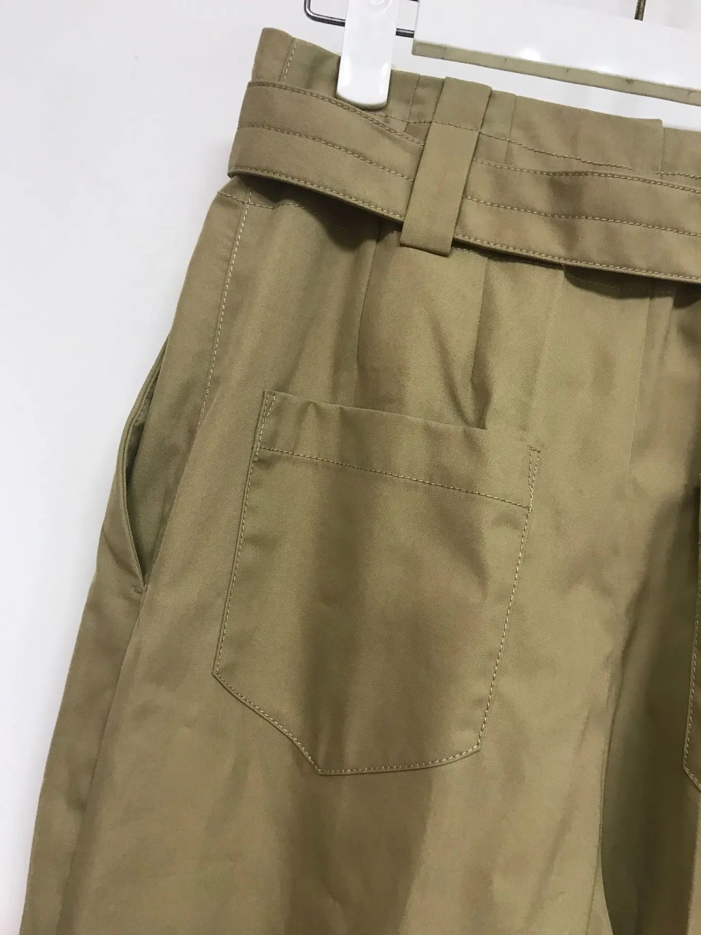 Spring and Summer 2019 New Gold Pure Temperament Leisure Button High-waist Women's Trousers Sashes Full Length Pants Women Spring and Summer 2019 New Gold Pure Temperament Leisure Button High-waist Women's Trousers Sashes Full Length Pants Women