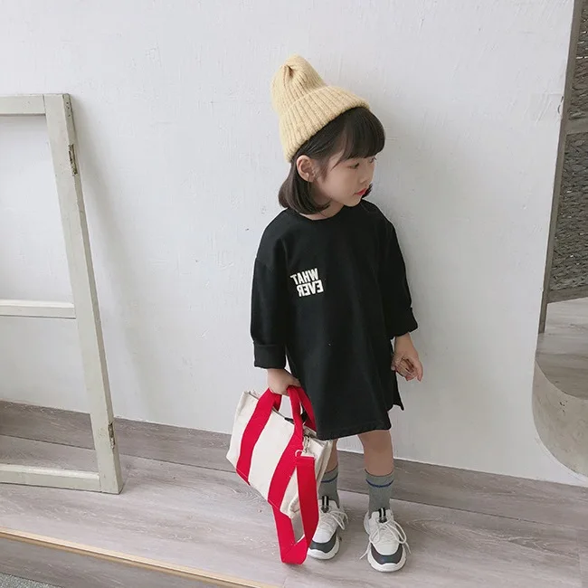 Осенние хлопковые платья в Корейском стиле с длинными рукавами и буквенным принтом для маленьких девочек простое свободное Повседневное платье-рубашка для детей от 2 до 6 лет