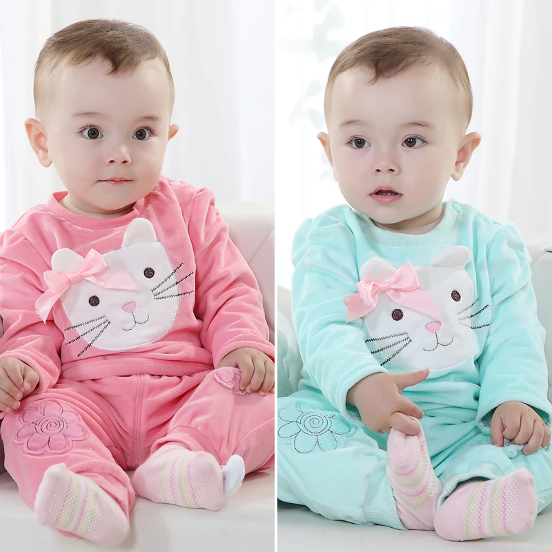 Cute kitten pattern girl and boy suit Cotton made Casual baby wearing
