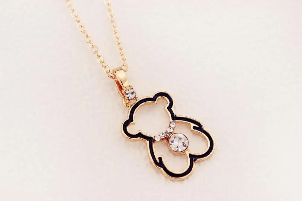

European and American teddy bear collarbone lovely necklace