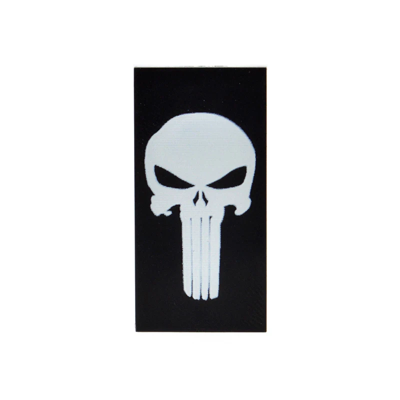 Koop 10 stks partij 2*4 Tegels Gedrukt De Punisher Blok Foto MOC Onderdelen Bouwstenen Geschenken Speelgoed voor Kinderen