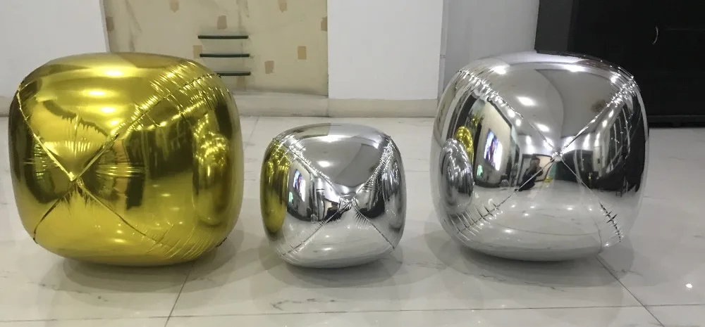 8833853906_1203051600
