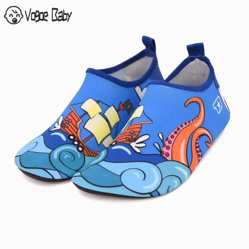 sapato infantil para piscina