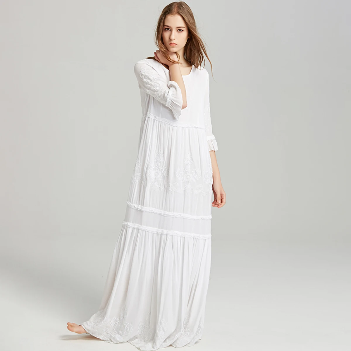 

Floral Embroidery White Maxi Dress Women Elegant Chic Flare Half Sleeve O neck Dress Ladies Summer Boho Beach Long Dress 2019