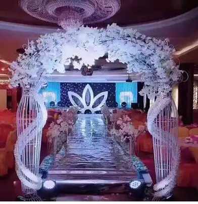 

European arch frame iron arch rattan fancy frame wedding background forest series wedding props.