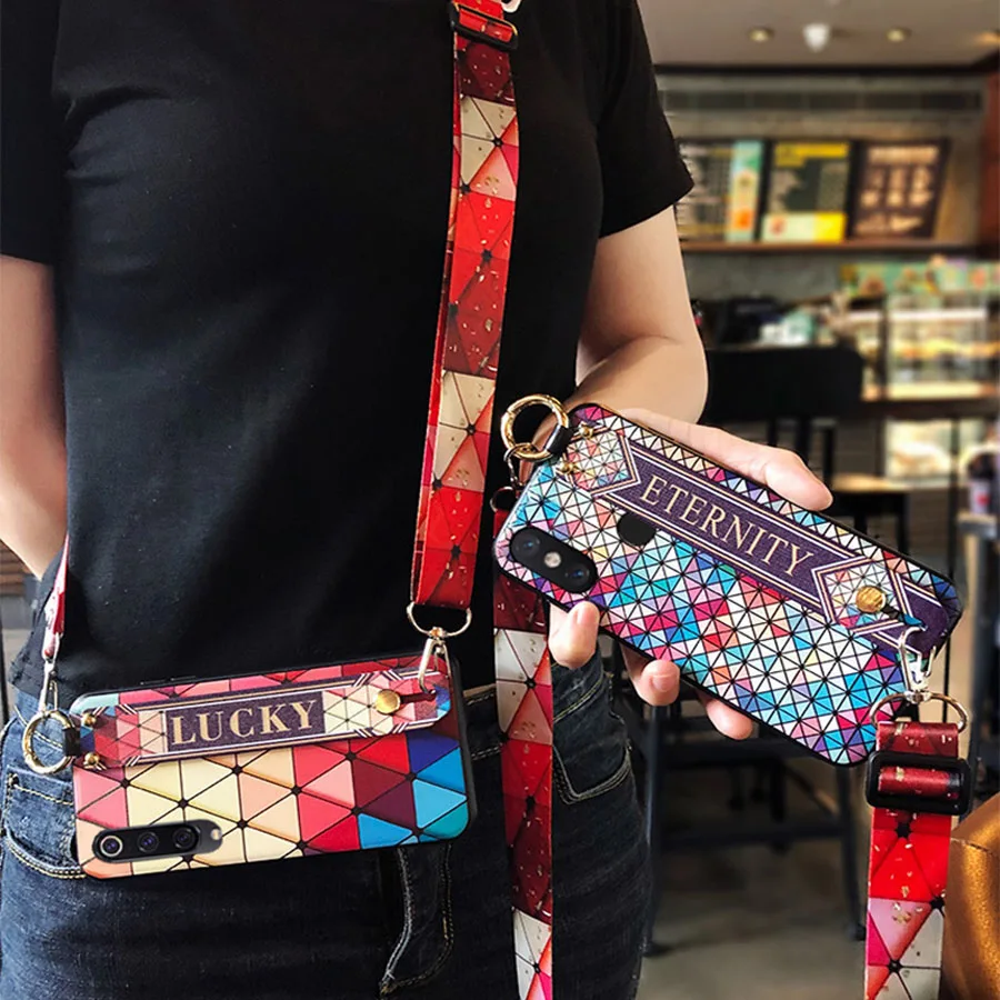 

Scale strap tpu+pc case for xiaomi redmi note 7 5 pro mi 9 8 se lite case cover fashion lattice wristband holder phone bag capa