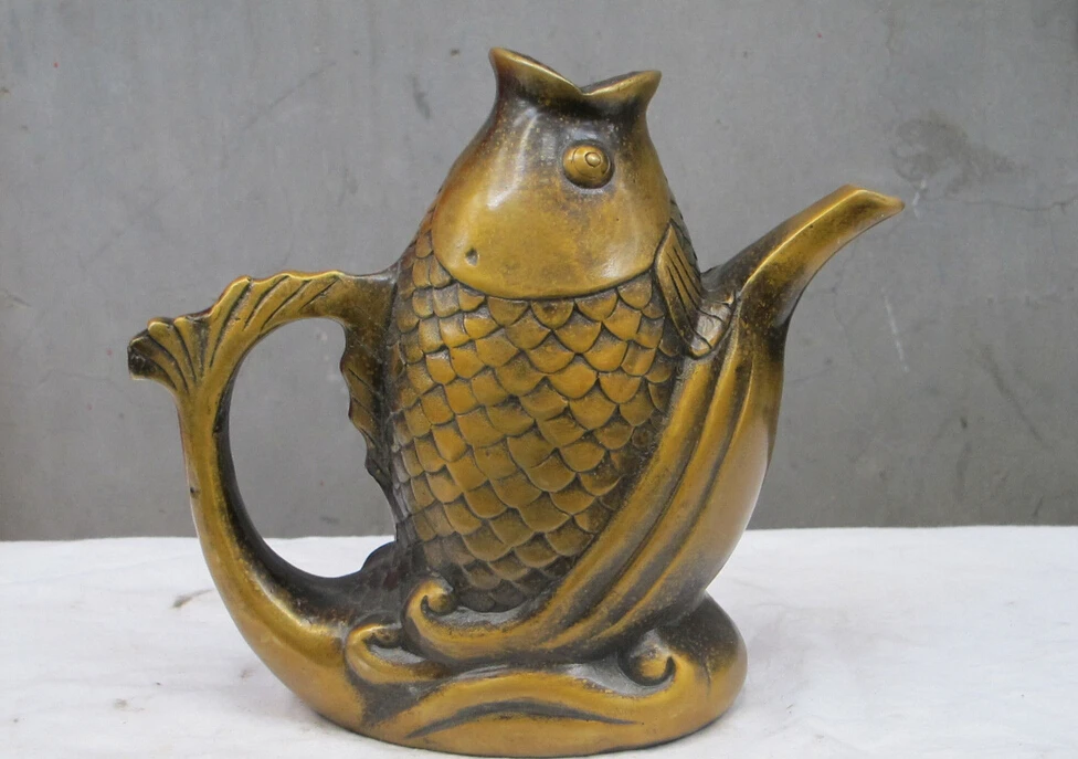

8.8"Sign qianlong Bronze gilt carved sculpture fish cyprinoid teapot jar