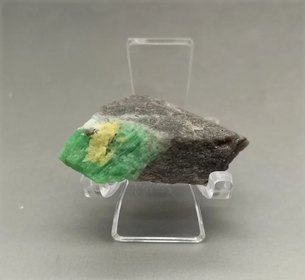 

Special price! 11g Natural rare emerald mineral crystal teaching specimen stone collection from China