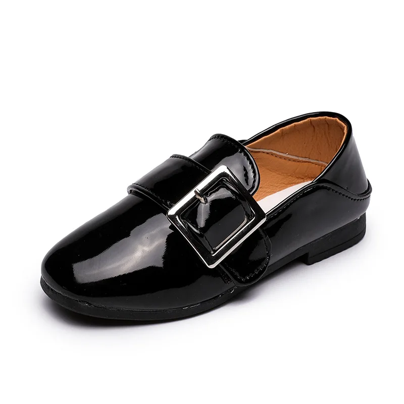 

2018 Hot Sale Boys Girls Shoes PU Patent Leather Dancing Kids Flat Shoes For Girls Buckle Design Elegant Casual Sneakers Flats