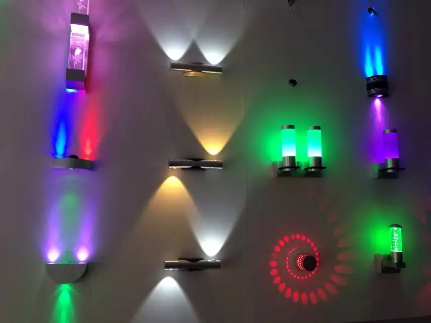 313