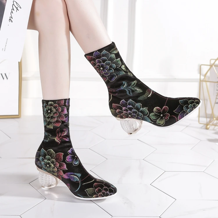 

Ankle boots for women Plus size 22-27 cm length autumn and winter boots women Round toe Elastic cloth Fashion print flower