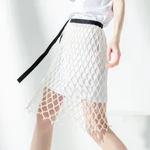 Лето стиль один предмет, расшитый жемчужным бисером полые Перспектива сетка юбка для маленьких девочек