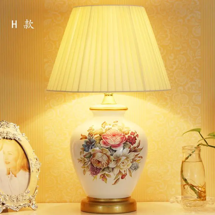 Высокое качество пасторальные китайские, сделанные вручную из керамики ткань Led E27 настольная лампа для спальни Кабинета гостиной фарфоровые светильники 1834 - Цвет абажура: Белый