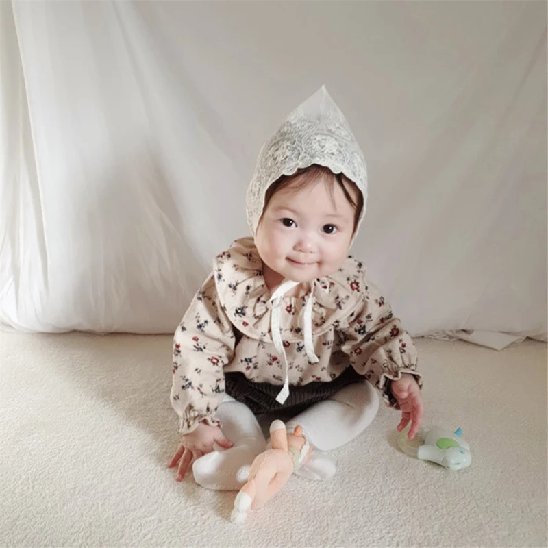 2 шт./лот на возраст от 0 до 18 месяцев, милые младенцы шапки с кружевами из хлопчатобумажной ткани в цветочек, Одежда для новорожденных Подставки для фотографий шапки Infantil летние непрерывной профессиональной фотосъемки шляпа